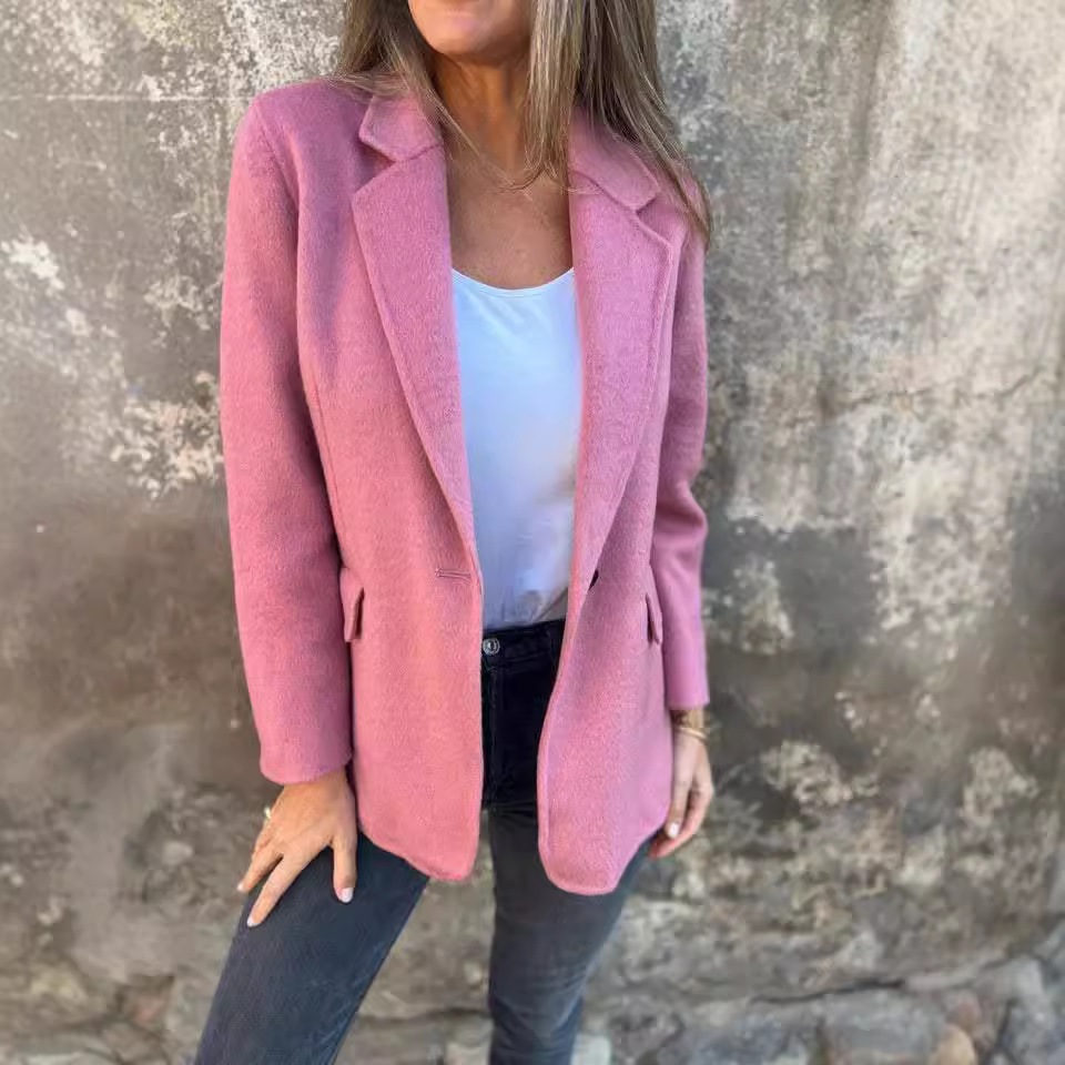 Renata – Blazer Classique : Élégance et Raffinement